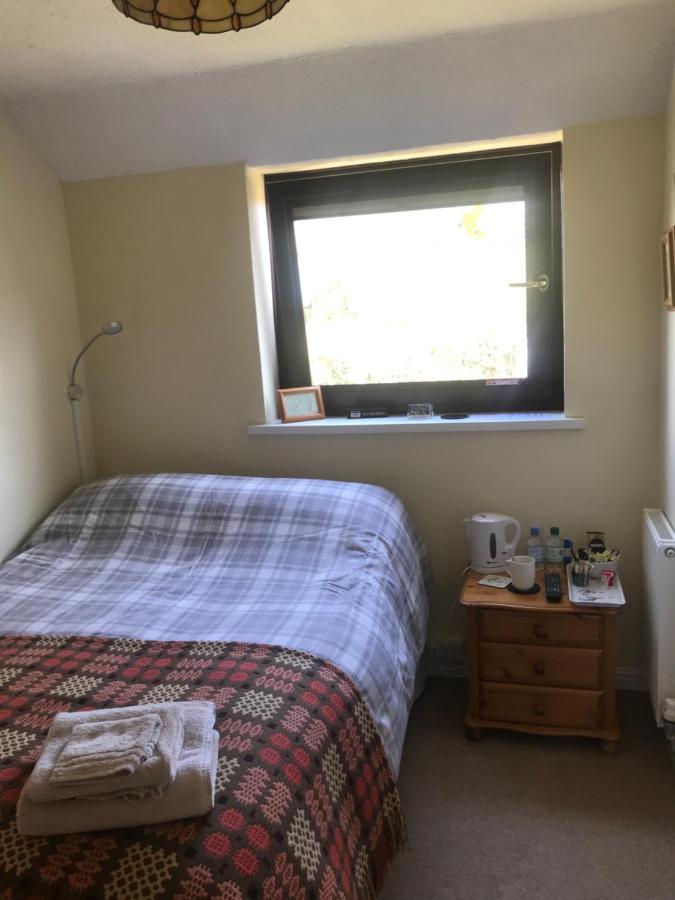 Stoke House Bed And Breakfast Стоук Ривэс Экстерьер фото