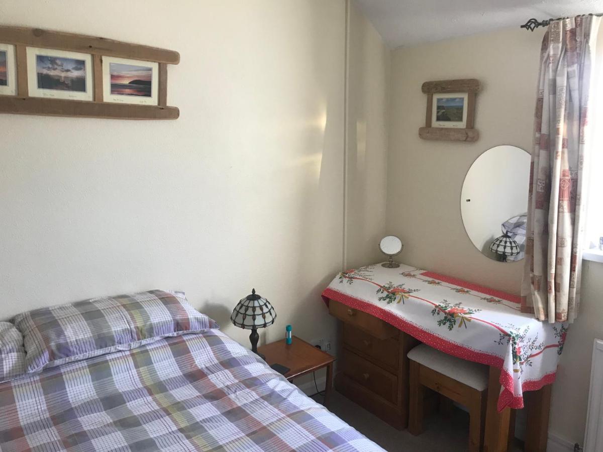Stoke House Bed And Breakfast Стоук Ривэс Экстерьер фото