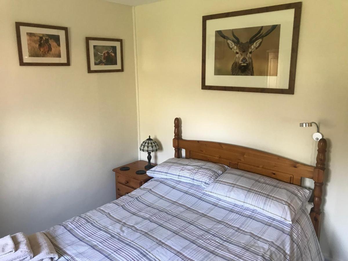 Stoke House Bed And Breakfast Стоук Ривэс Экстерьер фото